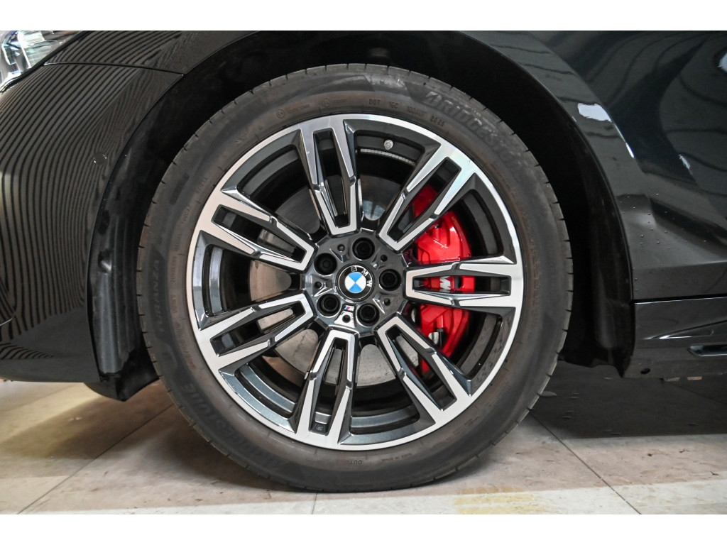 BMW i5 Touring