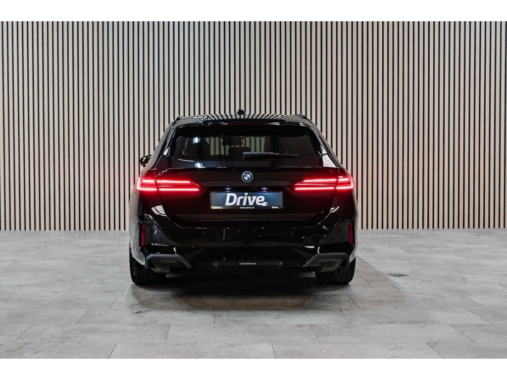 BMW i5 Touring