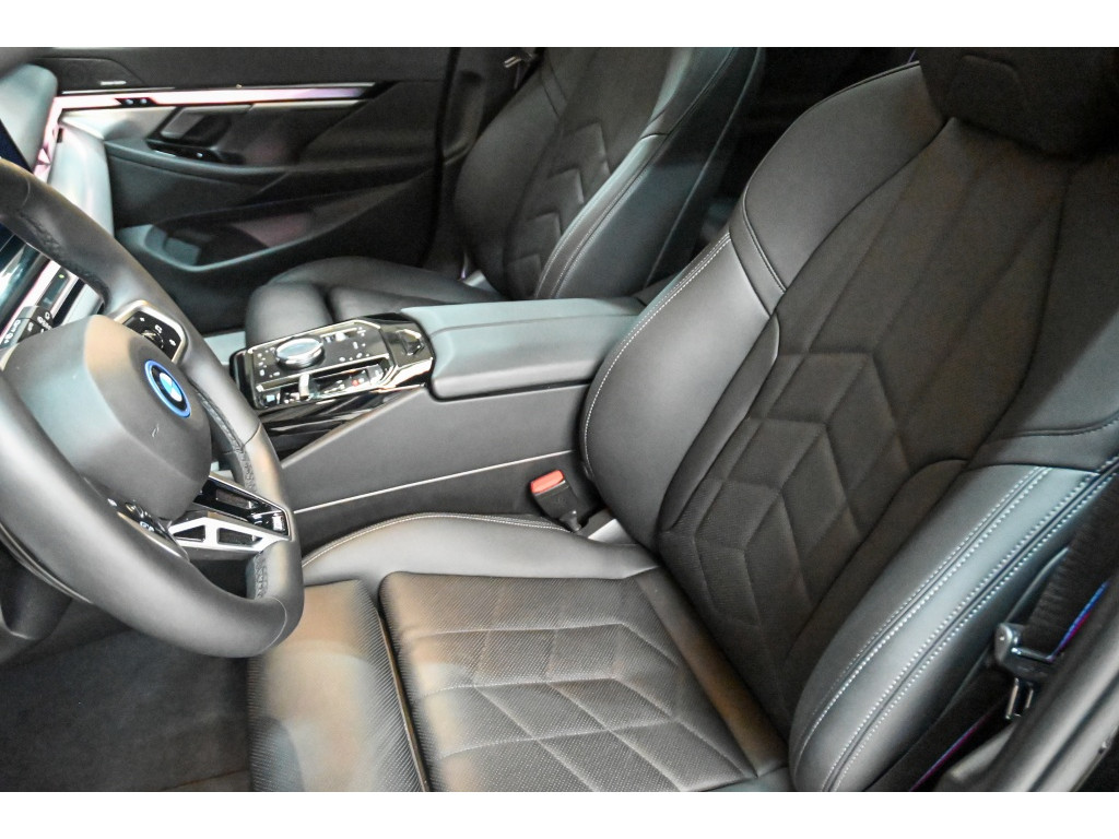 BMW i5 Touring